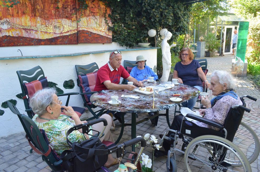 Kaffee und Kuchen für unsere Gruppe