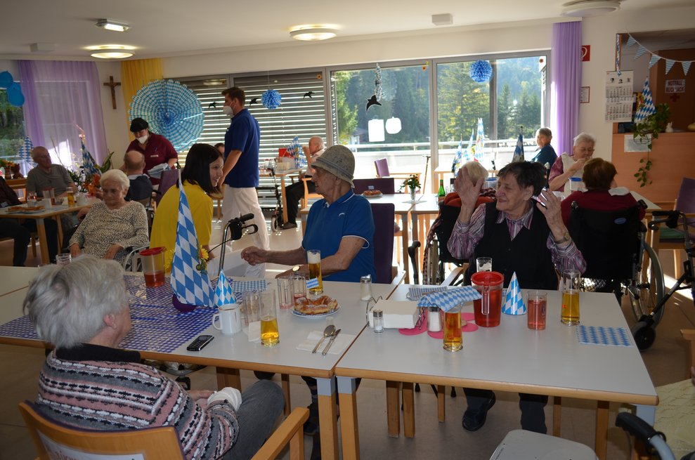 Oktoberfest Stimmung am Wohnbereich Harmonie