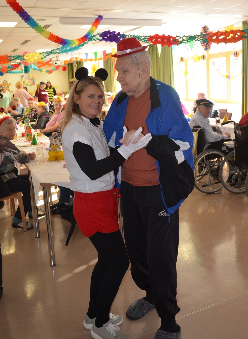 tanzender Bewohner