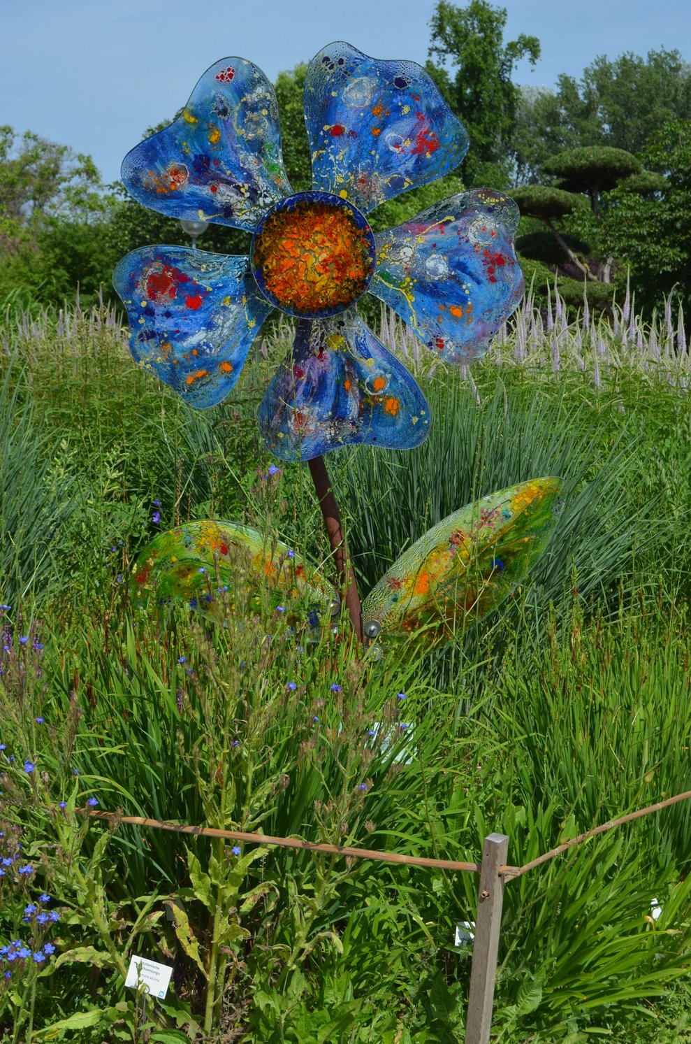 Glasblume in blau