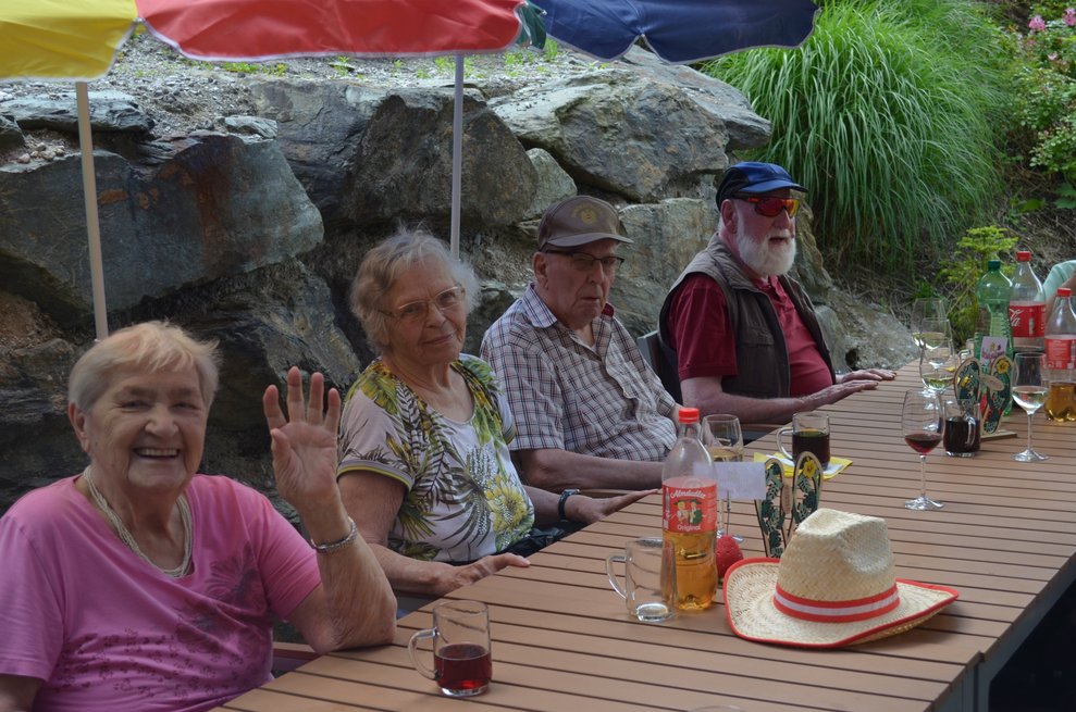 Bewohner im Schatten